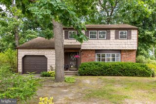 31 SILVER BIRCH RD, Blackwood, NJ 08012