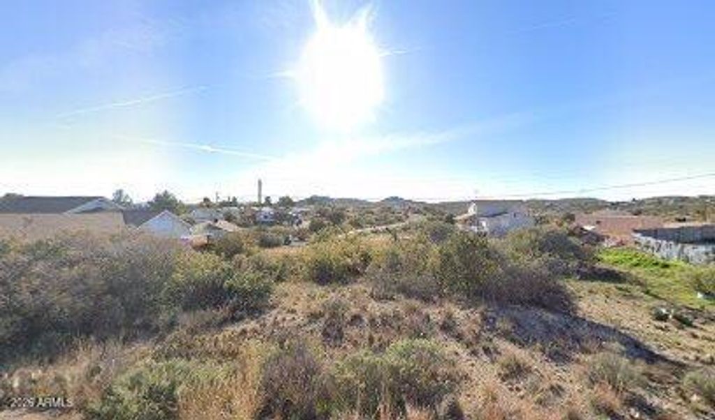 Image 1 of property listing at 20565 E Antelope Road 870, Mayer, AZ 86333