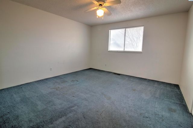 2135 Blue Jay Ln, West Richland, WA 99353