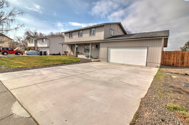 2135 Blue Jay Ln, West Richland, WA 99353