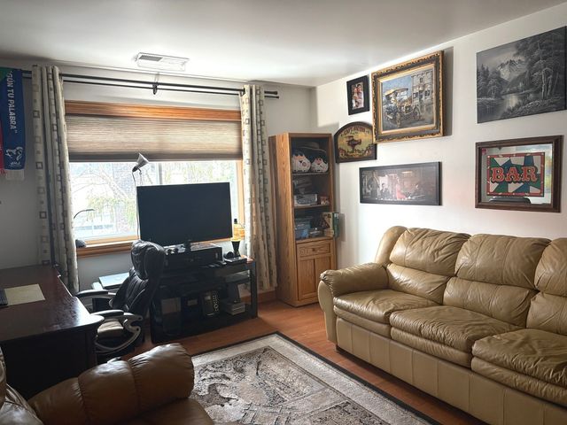 9529 Bronx Avenue 401, Skokie, IL 60077