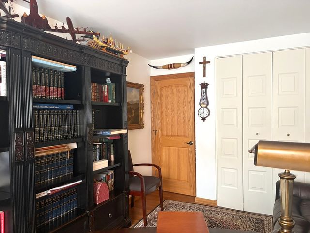 9529 Bronx Avenue 401, Skokie, IL 60077