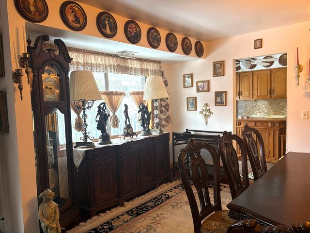 9529 Bronx Avenue 401, Skokie, IL 60077