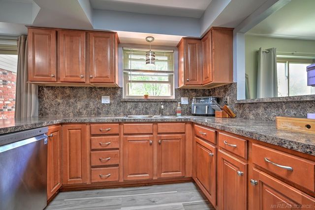 14514 Kerner Drive, Sterling Heights, MI 48313