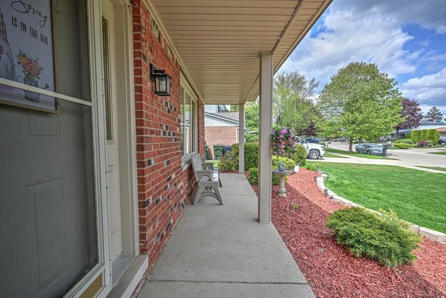 14514 Kerner Drive, Sterling Heights, MI 48313