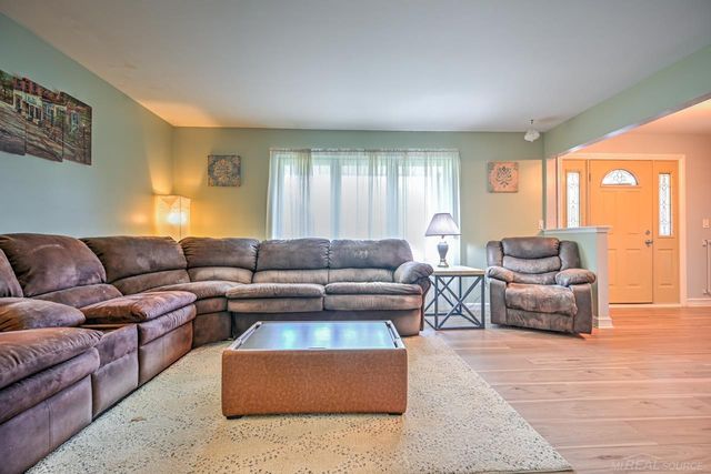 14514 Kerner Drive, Sterling Heights, MI 48313