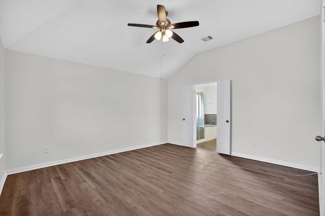 1423 Apple Orchard Trl, Conroe, TX 77301