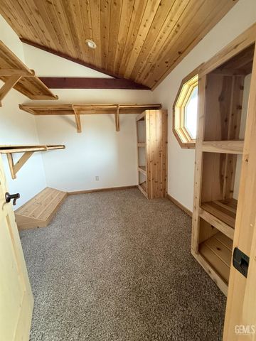 26840 Medicine Bow Court, Tehachapi, CA 93561