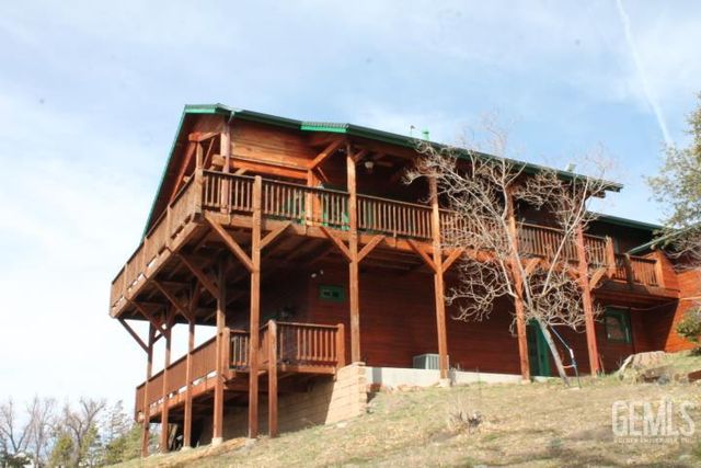 26840 Medicine Bow Court, Tehachapi, CA 93561