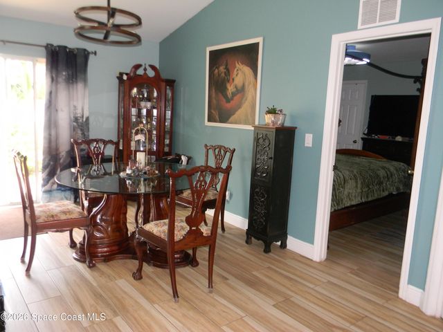 811 Avalon Street SE, Palm Bay, FL 32909
