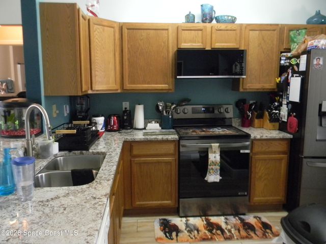 811 Avalon Street SE, Palm Bay, FL 32909