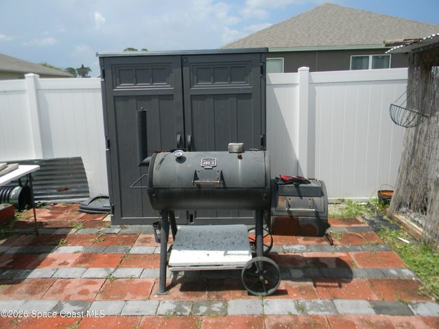 811 Avalon Street SE, Palm Bay, FL 32909