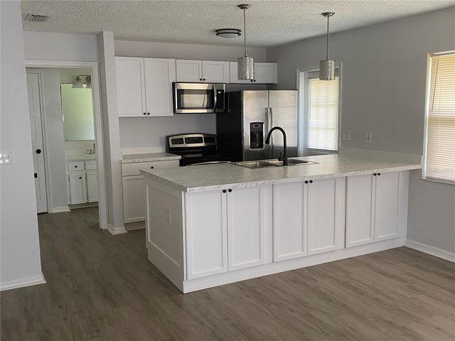 206 MARY CATHERINE COURT, Lakeland, FL 33809