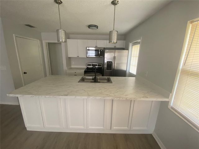 206 MARY CATHERINE COURT, Lakeland, FL 33809
