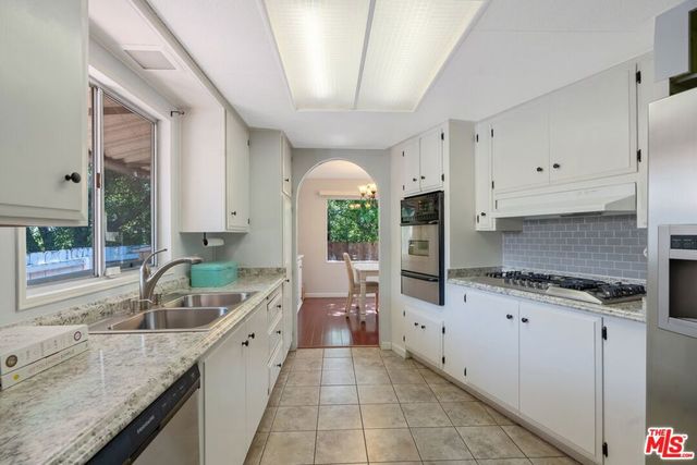 23777 Mulholland Highway 190, Calabasas, CA 91302