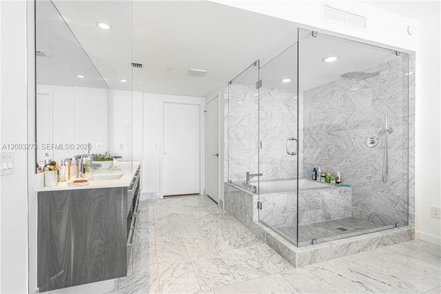 3131 NE 7th Avenue 1901, Miami, FL 33137