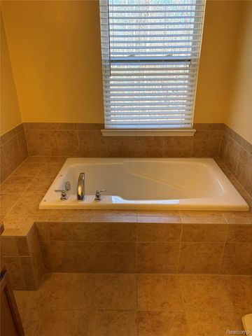 44265 Timberview Court, Van Buren Charter Township, MI 48111