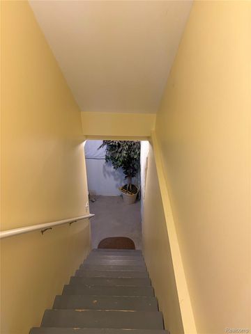 44265 Timberview Court, Van Buren Charter Township, MI 48111