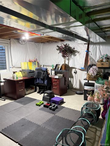 44265 Timberview Court, Van Buren Charter Township, MI 48111