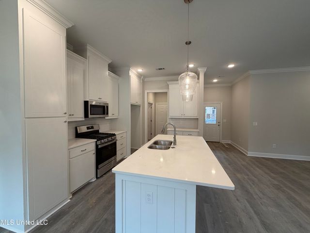 213 Anderson Oaks Drive, Pearl, MS 39208