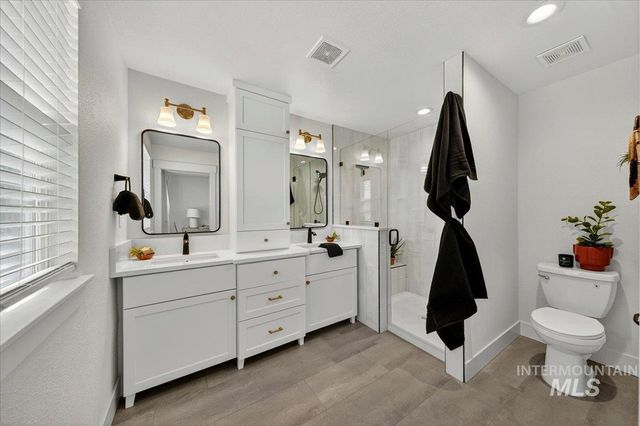 6029 N Oliver Ave, Boise, ID 83714