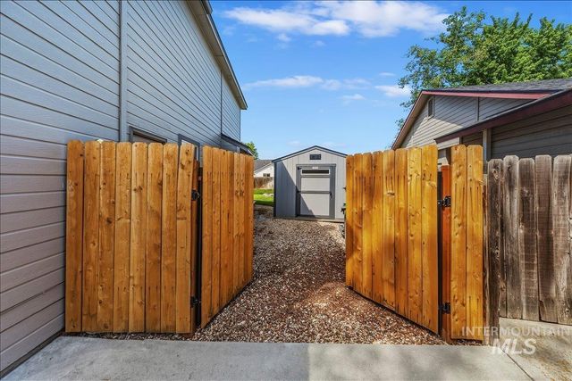 6029 N Oliver Ave, Boise, ID 83714