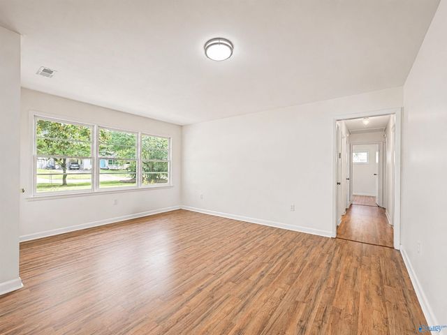 2307 12th Street SE, Decatur, AL 35601