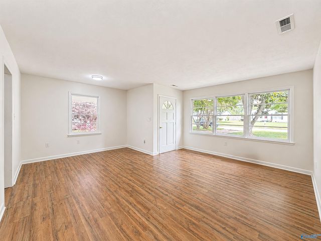 2307 12th Street SE, Decatur, AL 35601