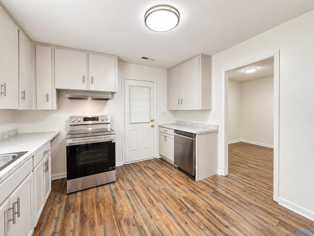 2307 12th Street SE, Decatur, AL 35601