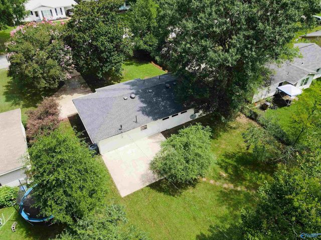 2307 12th Street SE, Decatur, AL 35601
