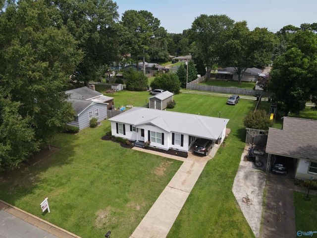 2307 12th Street SE, Decatur, AL 35601