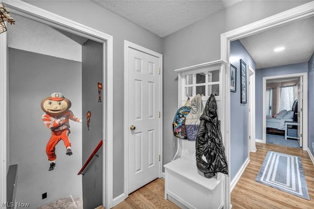 6101 National Road, Zanesville, OH 43701