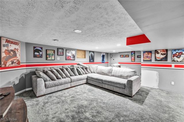 6101 National Road, Zanesville, OH 43701