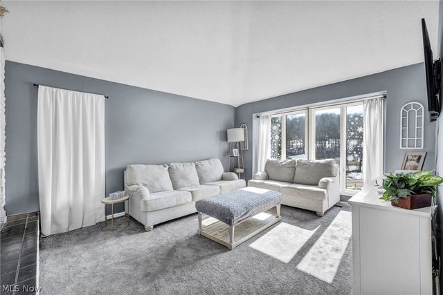 6101 National Road, Zanesville, OH 43701