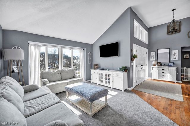 6101 National Road, Zanesville, OH 43701