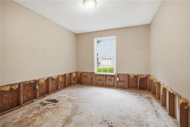 6013 Radford Drive, Riverdale, GA 30296