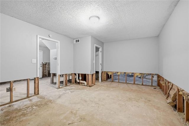 6013 Radford Drive, Riverdale, GA 30296