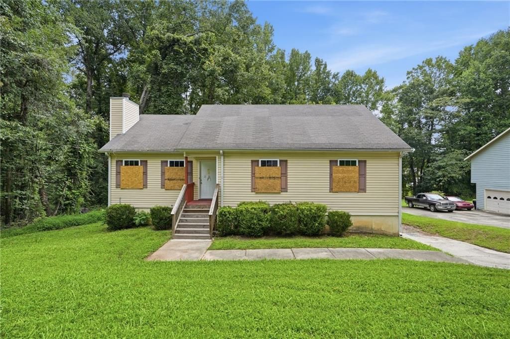6013 Radford Drive, Riverdale, GA 30296