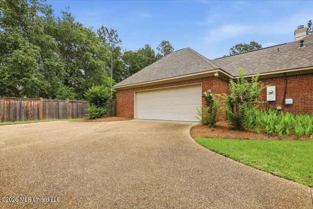 301 Feather Glen, Ridgeland, MS 39157