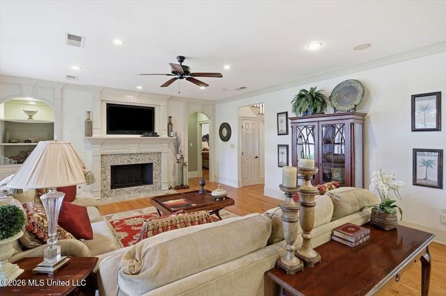 301 Feather Glen, Ridgeland, MS 39157