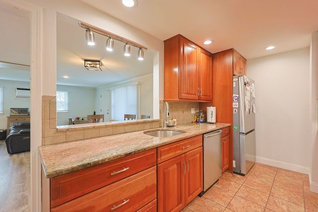 2 Villa Lane, Peabody, MA 01960