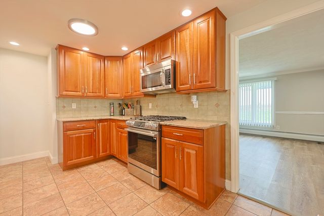 2 Villa Lane, Peabody, MA 01960