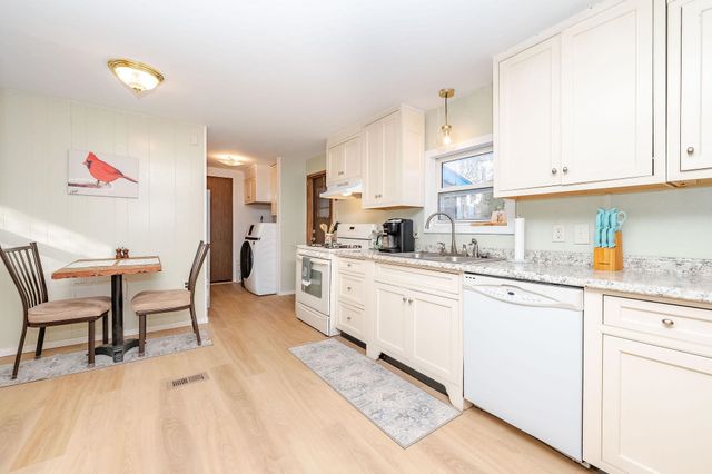 42 Trade Wind Lane, Rochester, NH 03867