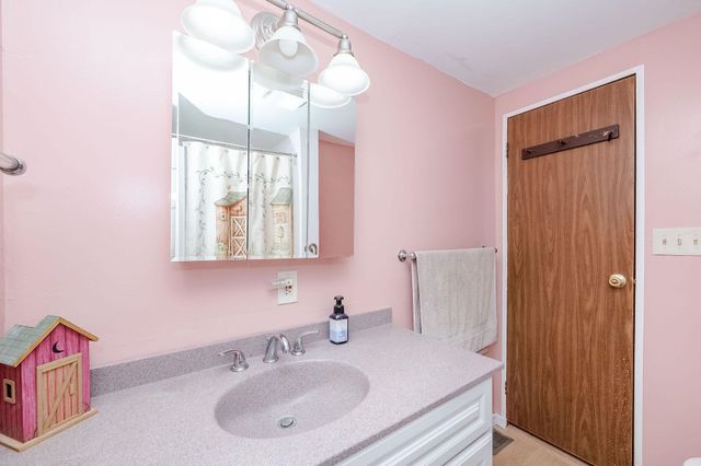 42 Trade Wind Lane, Rochester, NH 03867