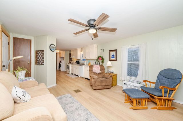 42 Trade Wind Lane, Rochester, NH 03867