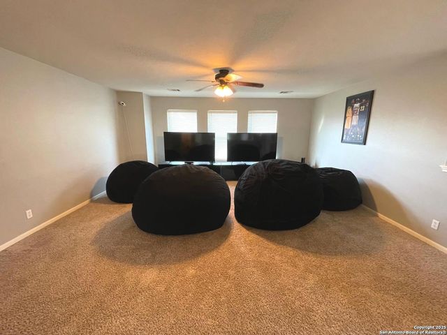 165 OZUNA DR, Cibolo, TX 78108