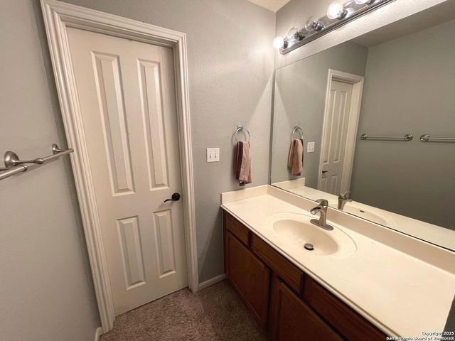 165 OZUNA DR, Cibolo, TX 78108