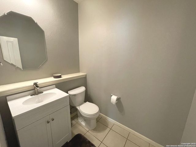 165 OZUNA DR, Cibolo, TX 78108