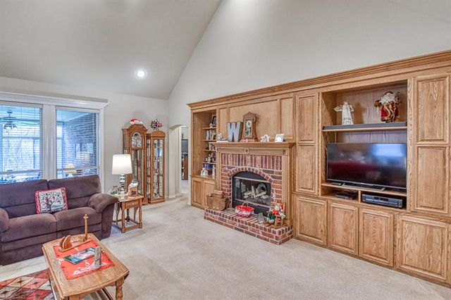 800 S 71st Street, Broken Arrow, OK 74014