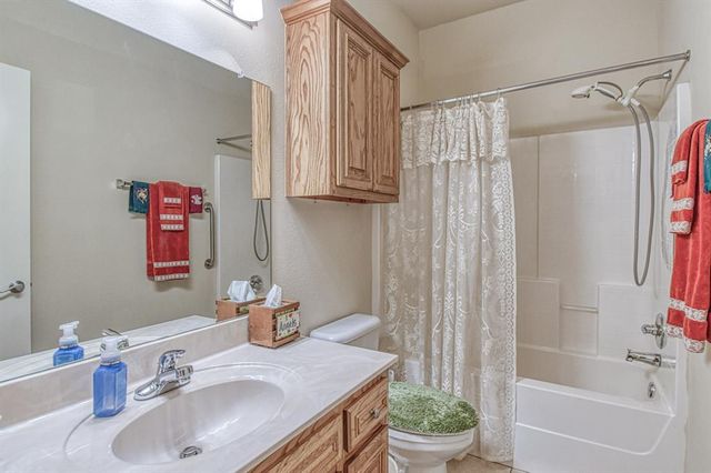 800 S 71st Street, Broken Arrow, OK 74014